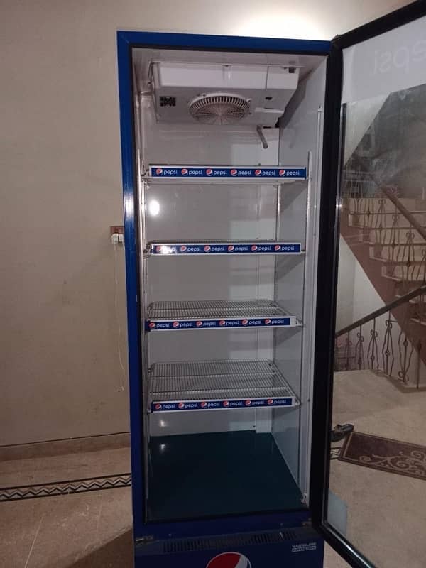 pepsi refrigerator like brand new only 6 months used 0