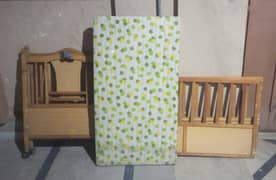 Baby cot like new