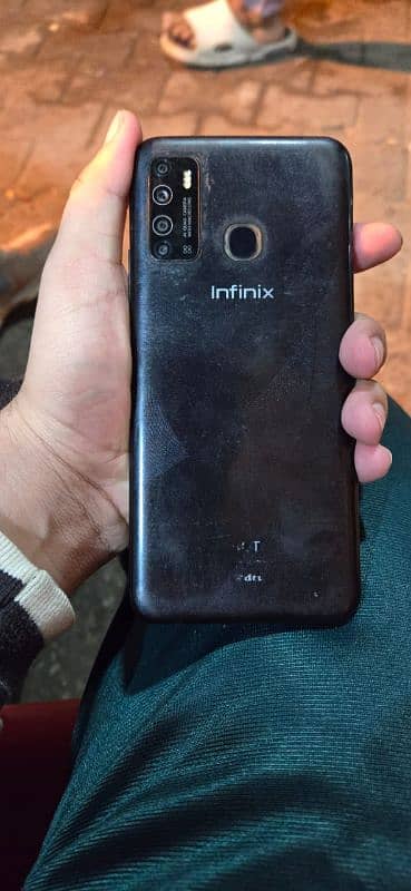 infinix Hot 9  4/64 1