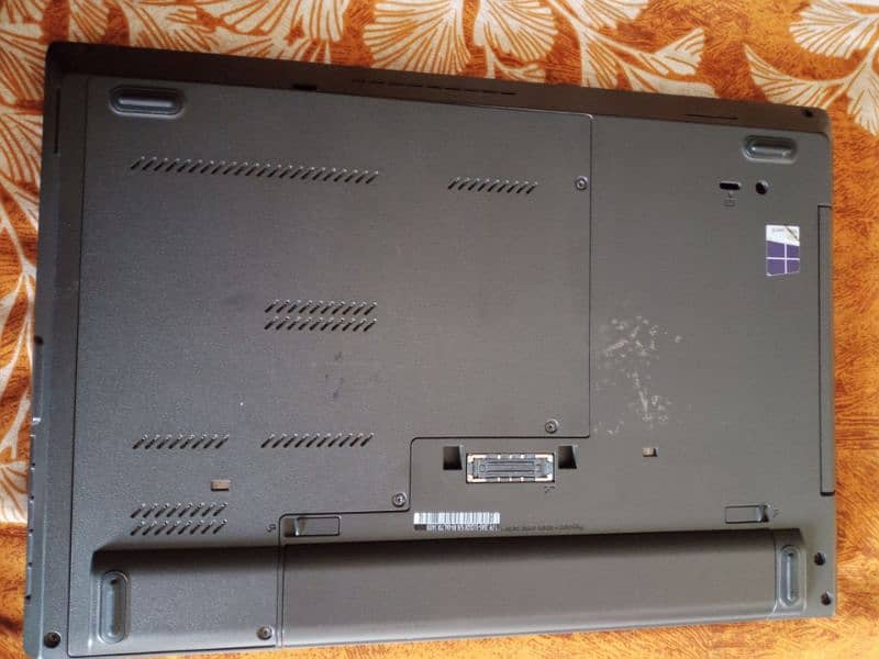 urgent sell Lenovo laptop 5