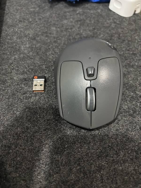 Logitech M720 Triathlon Mouse | Bluetooth | USB Dongle 2