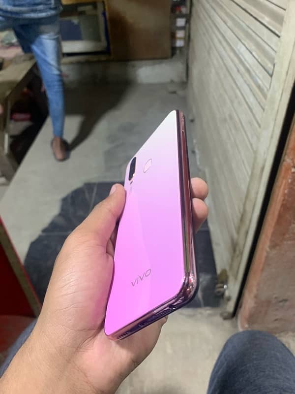 Vivo y17 / oppo f11 1