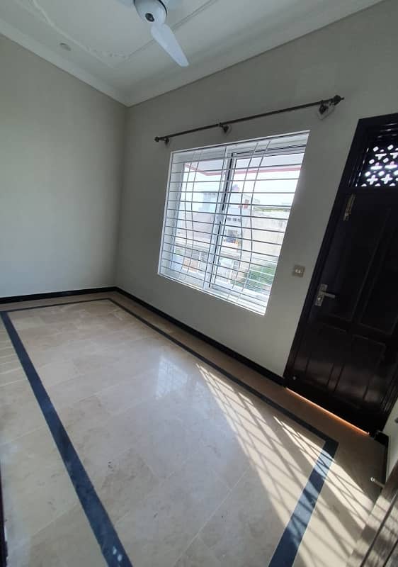 7 Marlas Ground floor Prime Location All Facilities Near Market and Park G-13 3