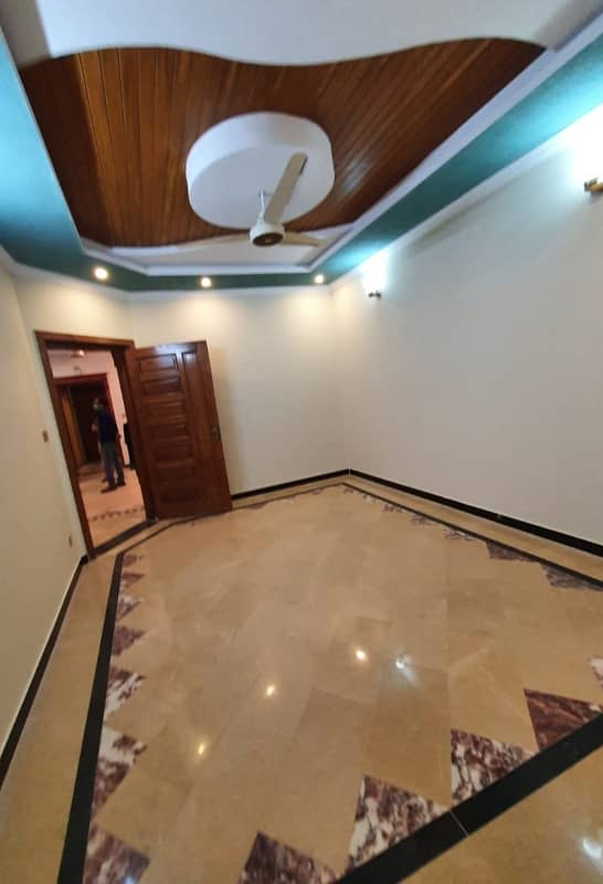 8 Marlas Ground floor Prime Location Near Park and Market All Facilities G-13 5