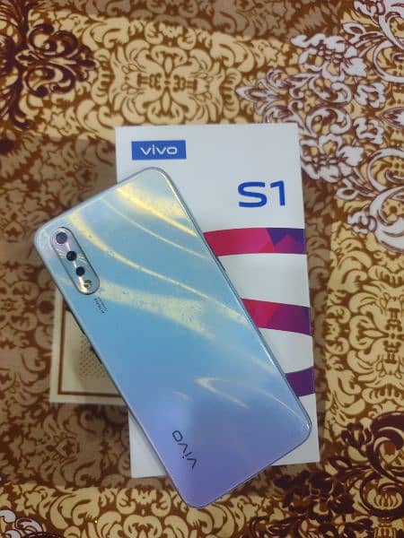 Vivo S1 4/128 Original with box 1