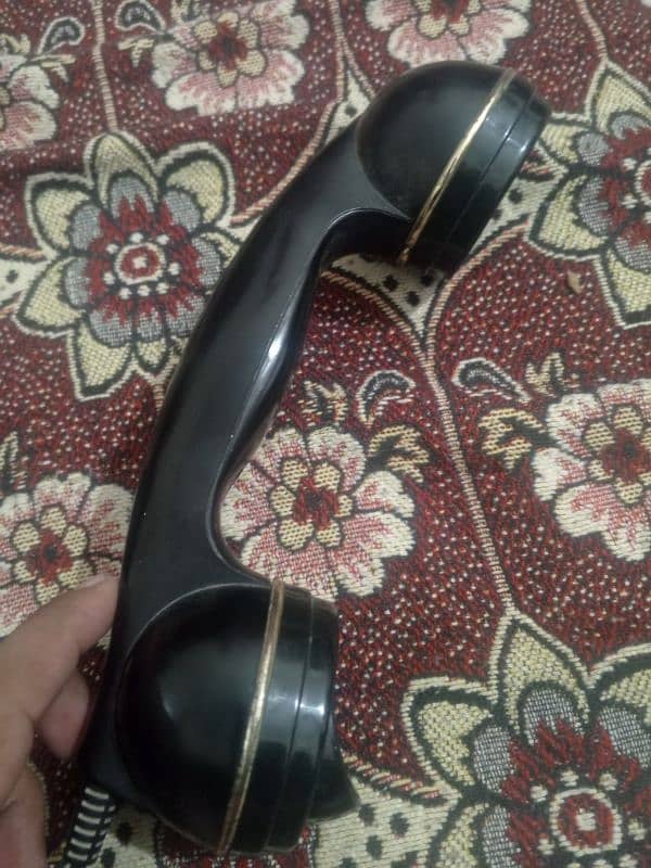 Vintage Phone for vintage lovers Antique Phone 2