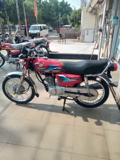 Honda 125 bike price