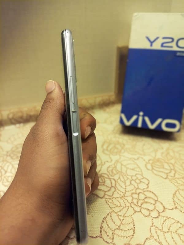 vivo y20 64gb Ram 4