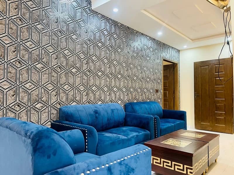 One bedroom VIP apartment for rent short time(2to3hrs) in bahria town 4