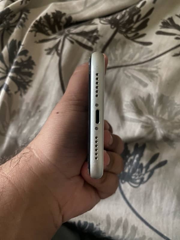 IPhone 11 PTA approved 128gb 2