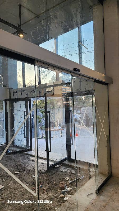 Automatic Sliding glass doors// Sensor Glass doors 4