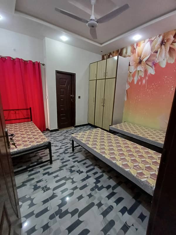 Hania girls hostel special offer first 10 days of rent absolutely Free Book your Seats Now inbox for details near ucp University or shaukat khanum hospital or UOL University or UMT University or Emporium Mall 0