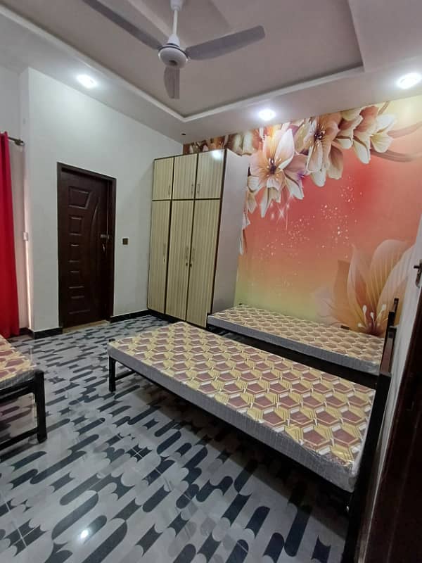 Hania girls hostel special offer first 10 days of rent absolutely Free Book your Seats Now inbox for details near ucp University or shaukat khanum hospital or UOL University or UMT University or Emporium Mall 1