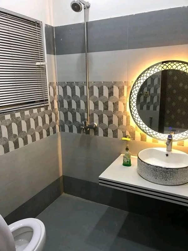 One bedroom VIP apartment for rent short time(2to3hrs) in bahria town 8