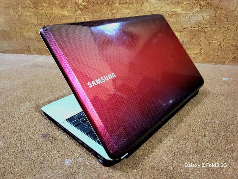 Samsung Galaxy R-530 Laptop [Only Call o332 6l554o3] 0