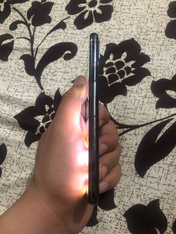 Iphonex 64 gb pta approved 4