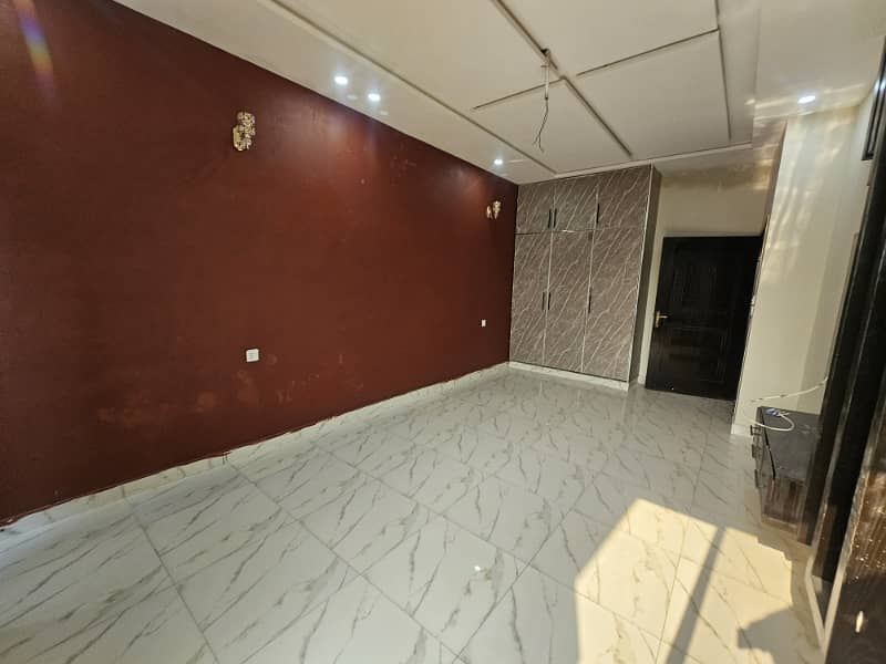 Allama Iqbal Town 10 Marla Full Brand New House 0