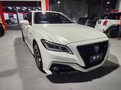 Toyota Crown RS 2019