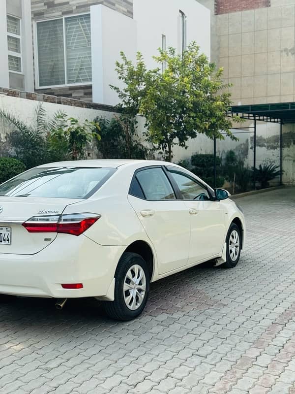 Toyota Corolla GLI 2019 4