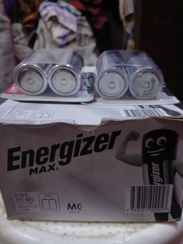 Energizer Max D size Cell 2