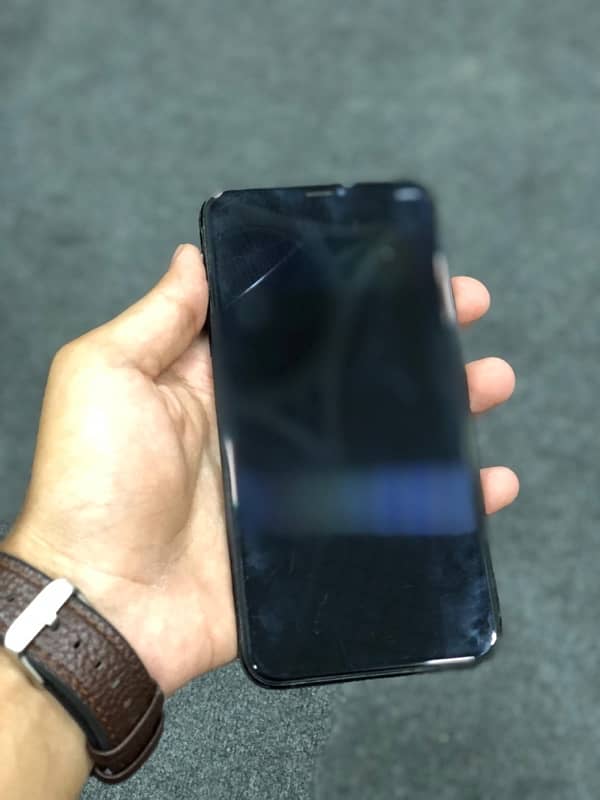 iphone 11 pro max non pta 7