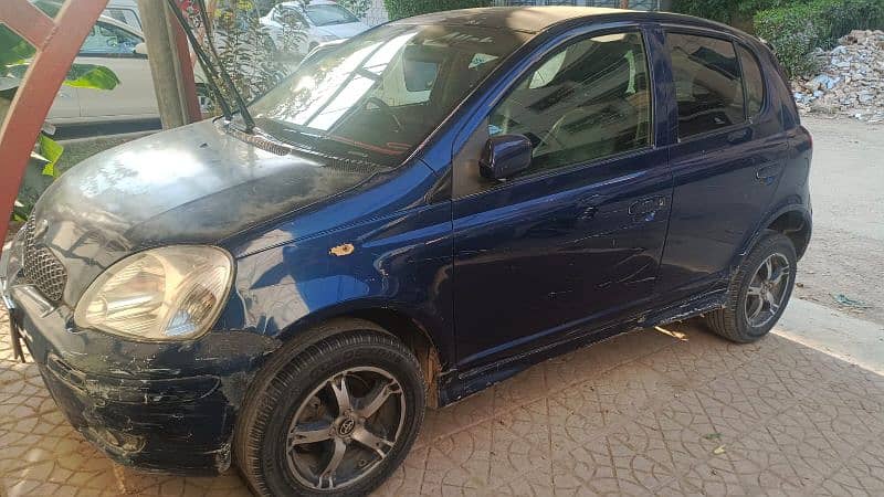 Toyota Vitz 2004 1