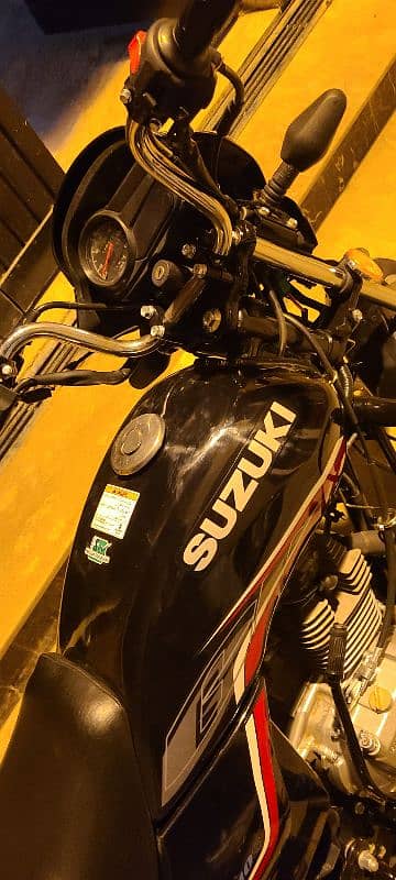 i m selling my suzuki 110s 17