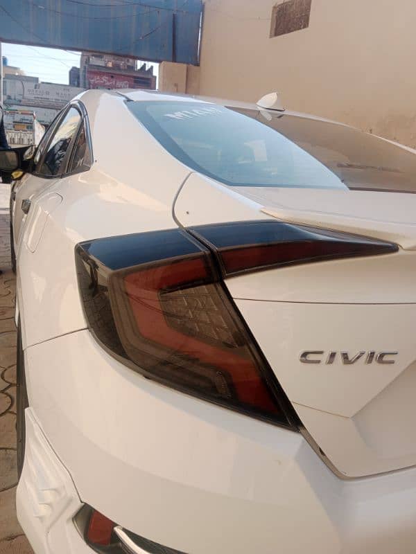 Honda Civic EXi 2019 6