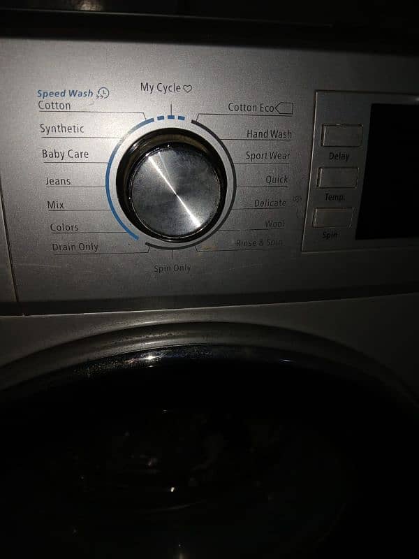 I'M SELLING MY WASHING MACHINE FULL AUTOMATIC .  NO   USED washing mac 3