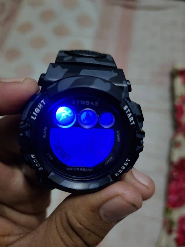 Digital Watch 0