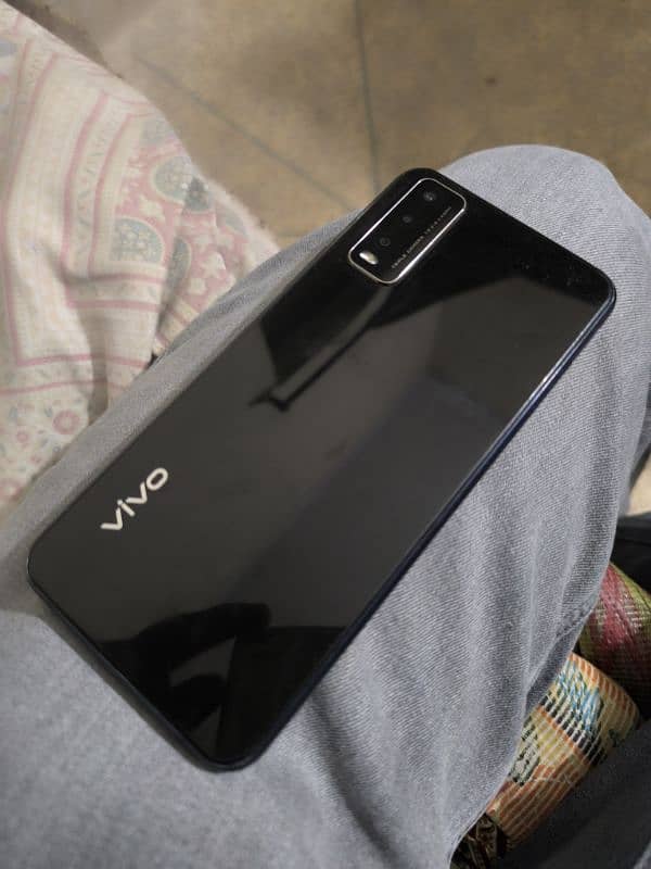 vivo y20  64 GB 1