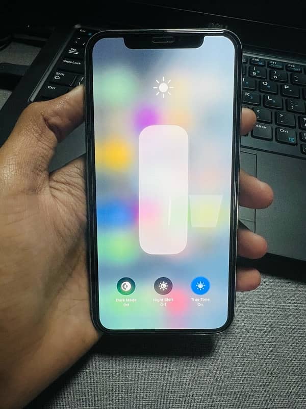 Iphone x 64 gb pta with box and charger 3