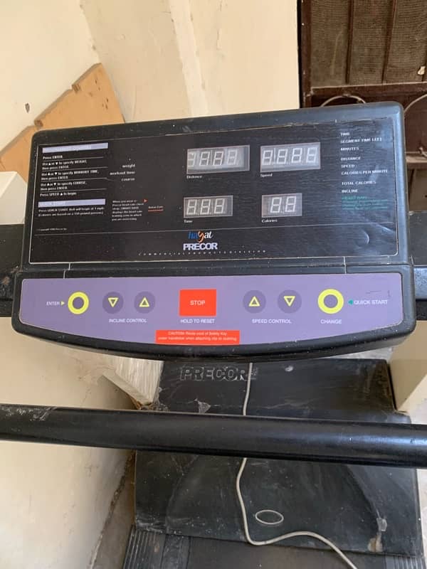 precor Treadmill , Running Machine 1