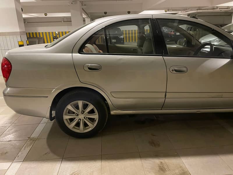 Nissan Sunny 2005 3