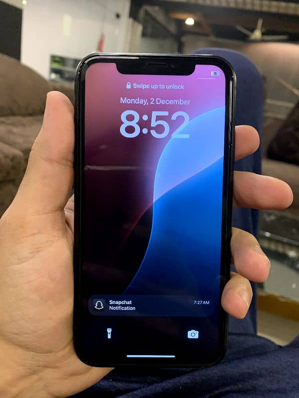 iPhone XR 7