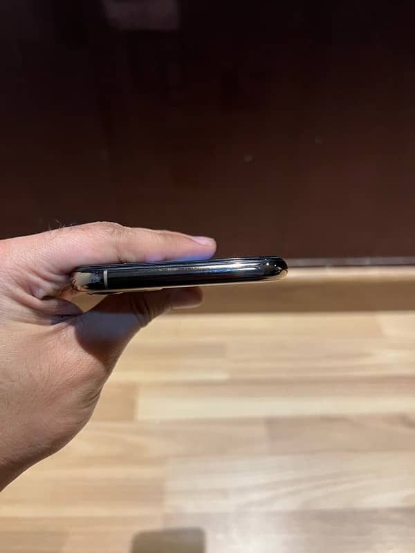 iPhone 11 Pro Max 64GB PTA Approved 2