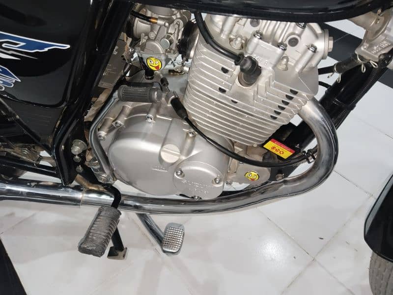 Suzuki Gs150 SE 2022 model Islamabad number 4