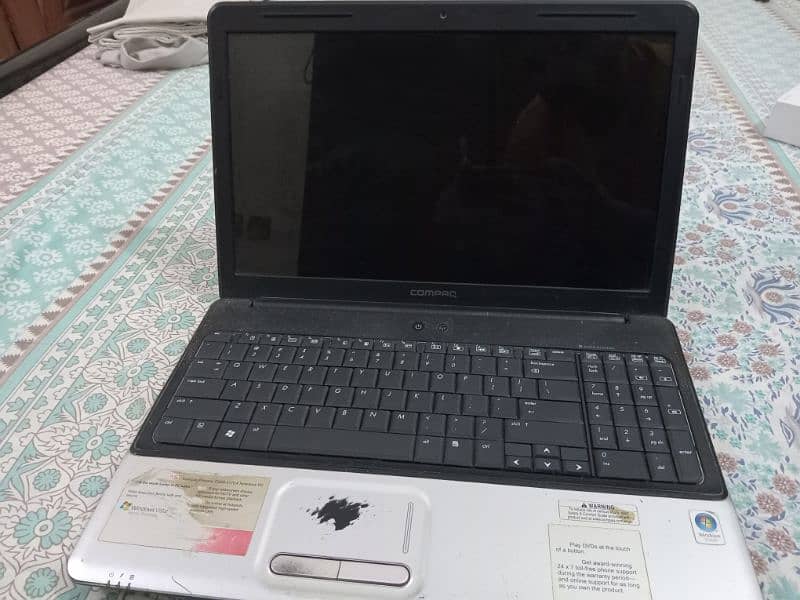 compac laptop core2duos 1