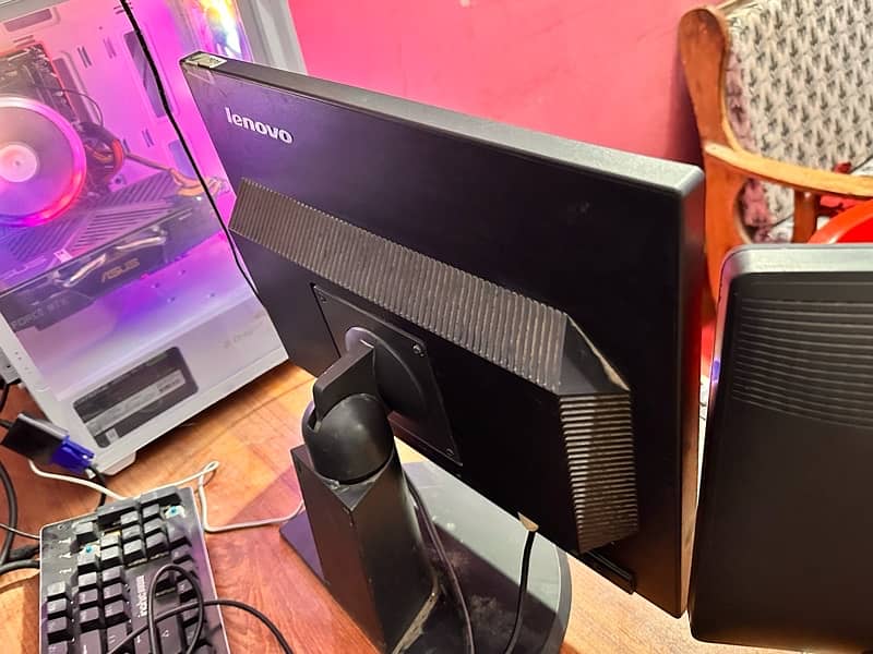 2 monitor for sale full working Lenovo 75hz beast gaming monitor2 60h 2