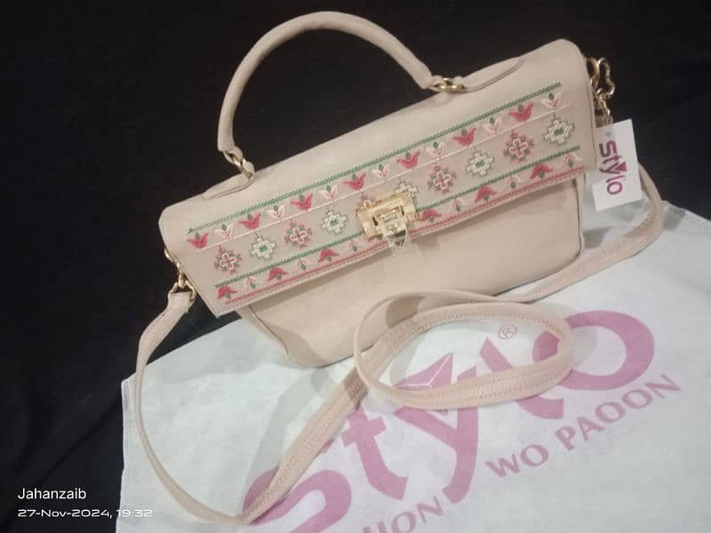 Ladies purse (Branded) Stylo 8