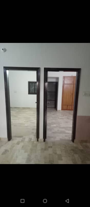 2 bed dd portion available for rent in north Karachi 4