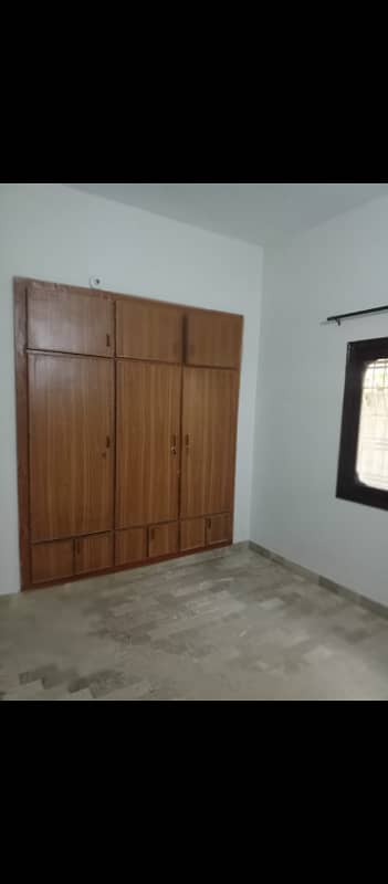 2 bed dd portion available for rent in north Karachi 11