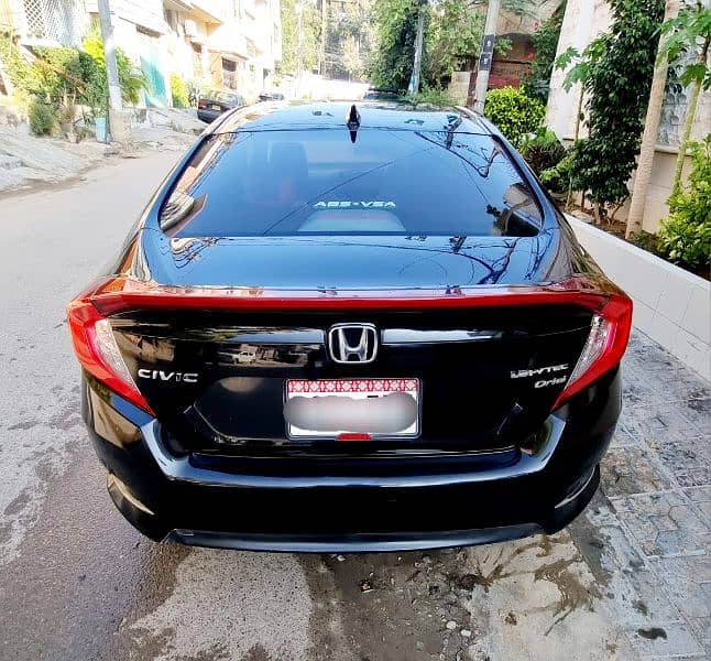 Honda Civic Standard 2019 4