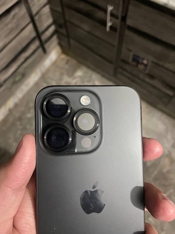 Iphone 15 pro jv 2