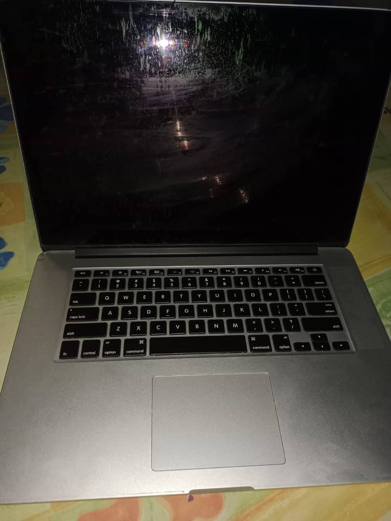 Selling Apple Macbook Pro 2015 Mid . . 2gb GPU , 16gb ram or 500gb ssd 9