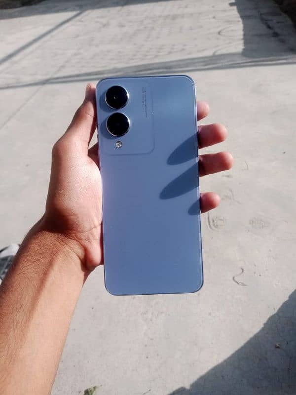 Vivo y17s 1