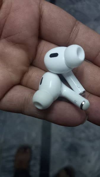 Apple Airpods Pro 2nd Gen original fresh  whatsapp 0306-9232-403 2