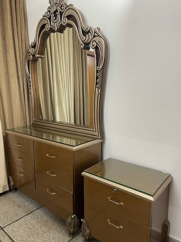 bed with two side tables and dressing table 1