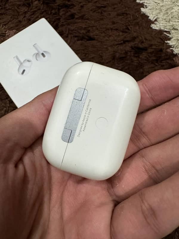 Apple Airpods Pro 4