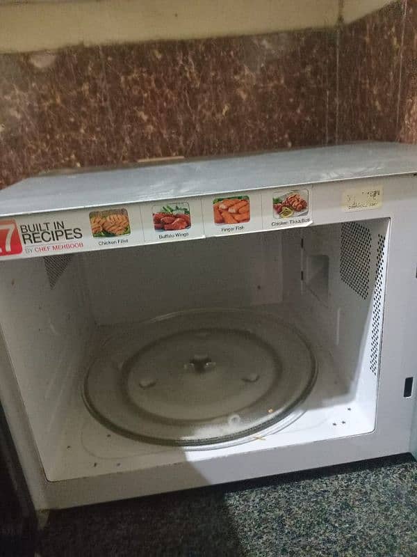 Dawlance microwave 2